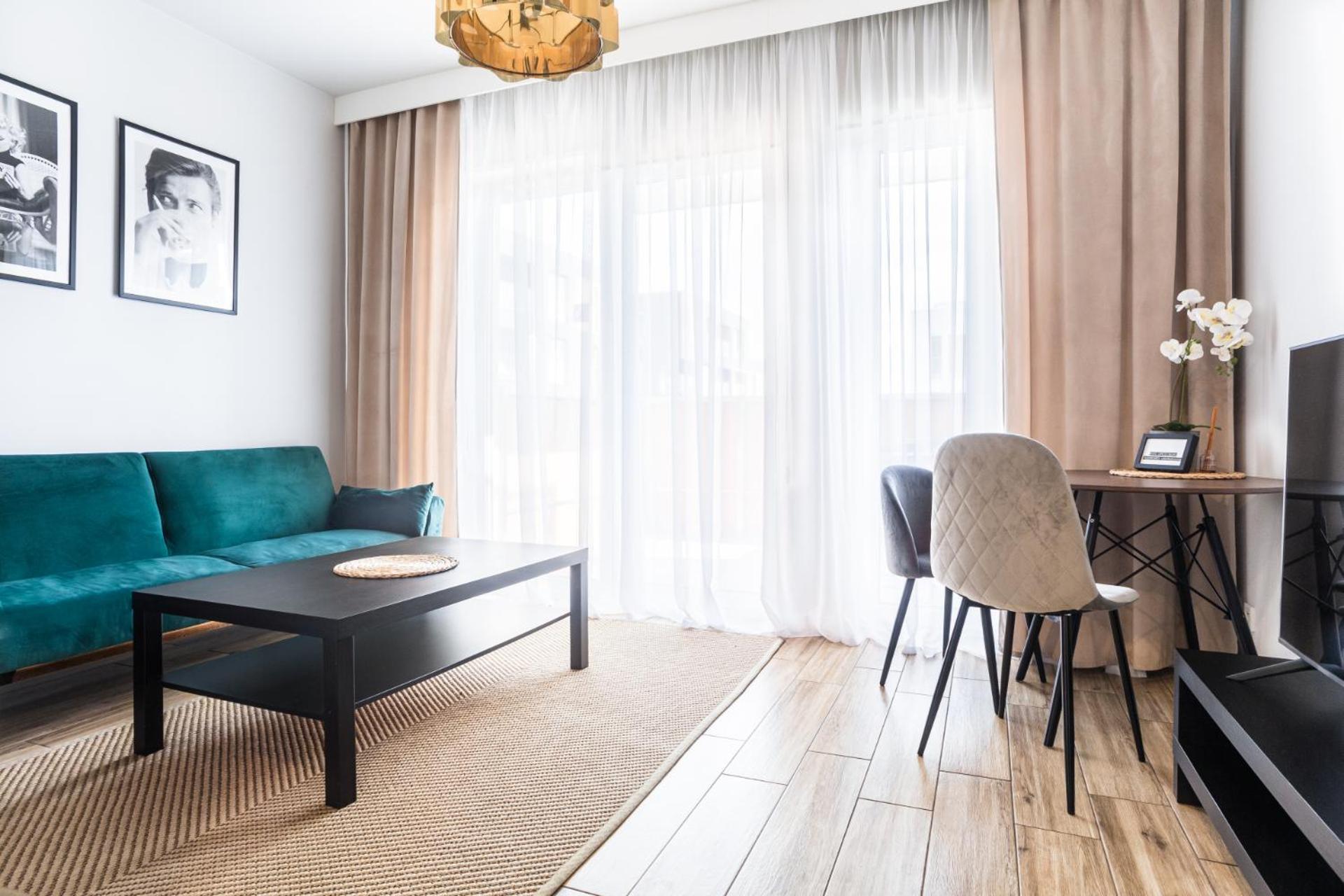 Ceglana Park -parking W Hali Garazowej- Piekne Nowe Osiedle Apartment